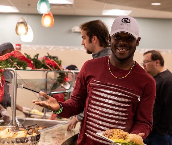 Lee Hosts Annual Student Thanksgiving Lunch - Lee University